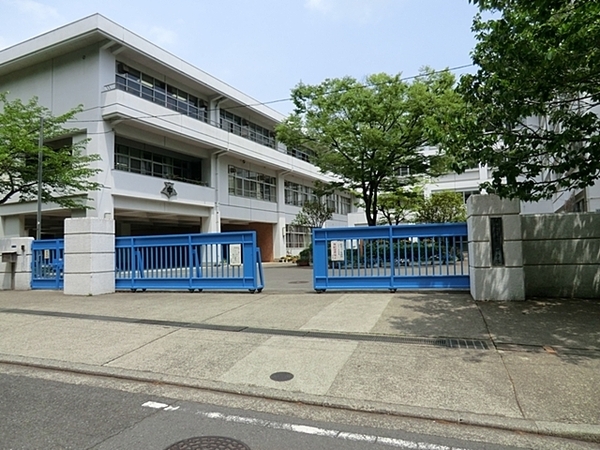 中学校(850m)-鎌倉市立手広中学校